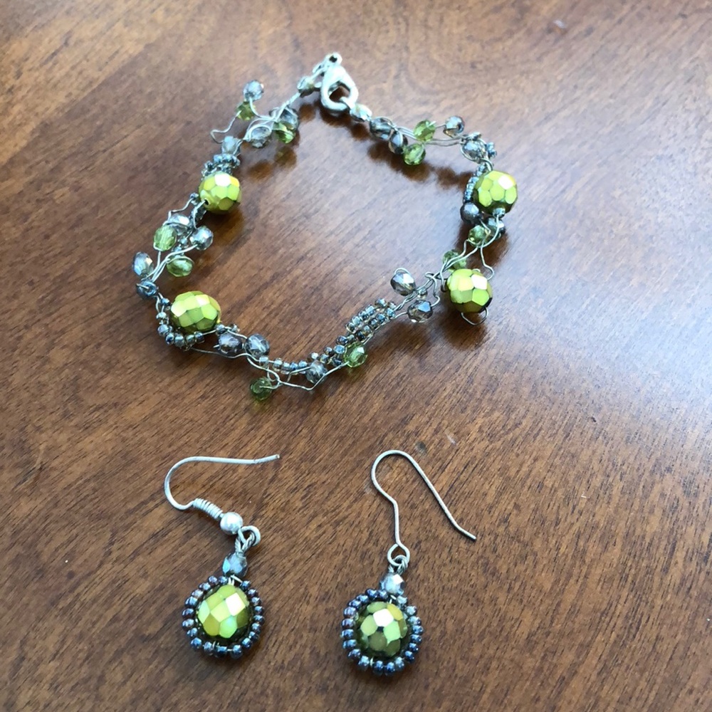 NWOT Chico’s wired green bracelet and earrings